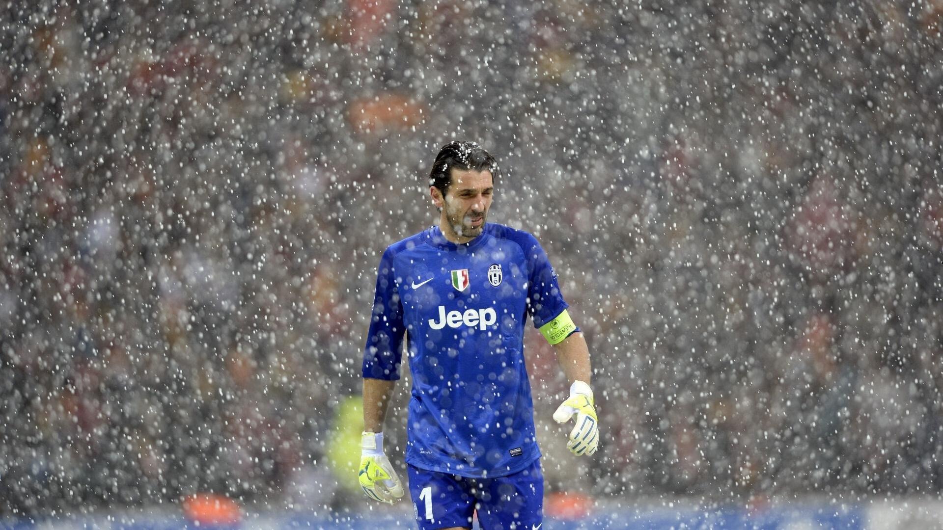 蓝军新援哈托正式亮相 贾府制造后防新星点亮斯坦福桥