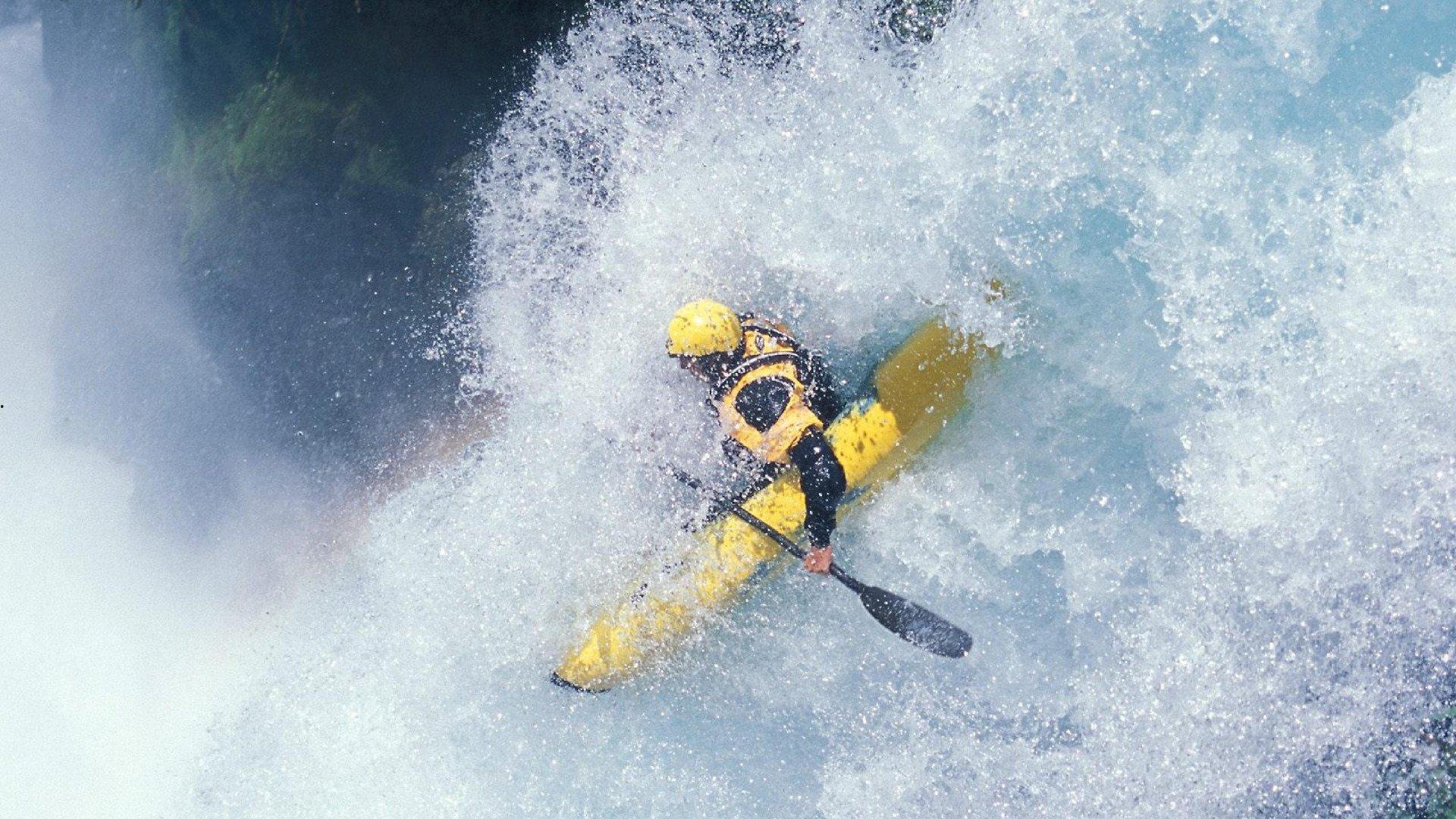 帆看世界,巴萨引援再引争议,大胆预测未来走向何方?