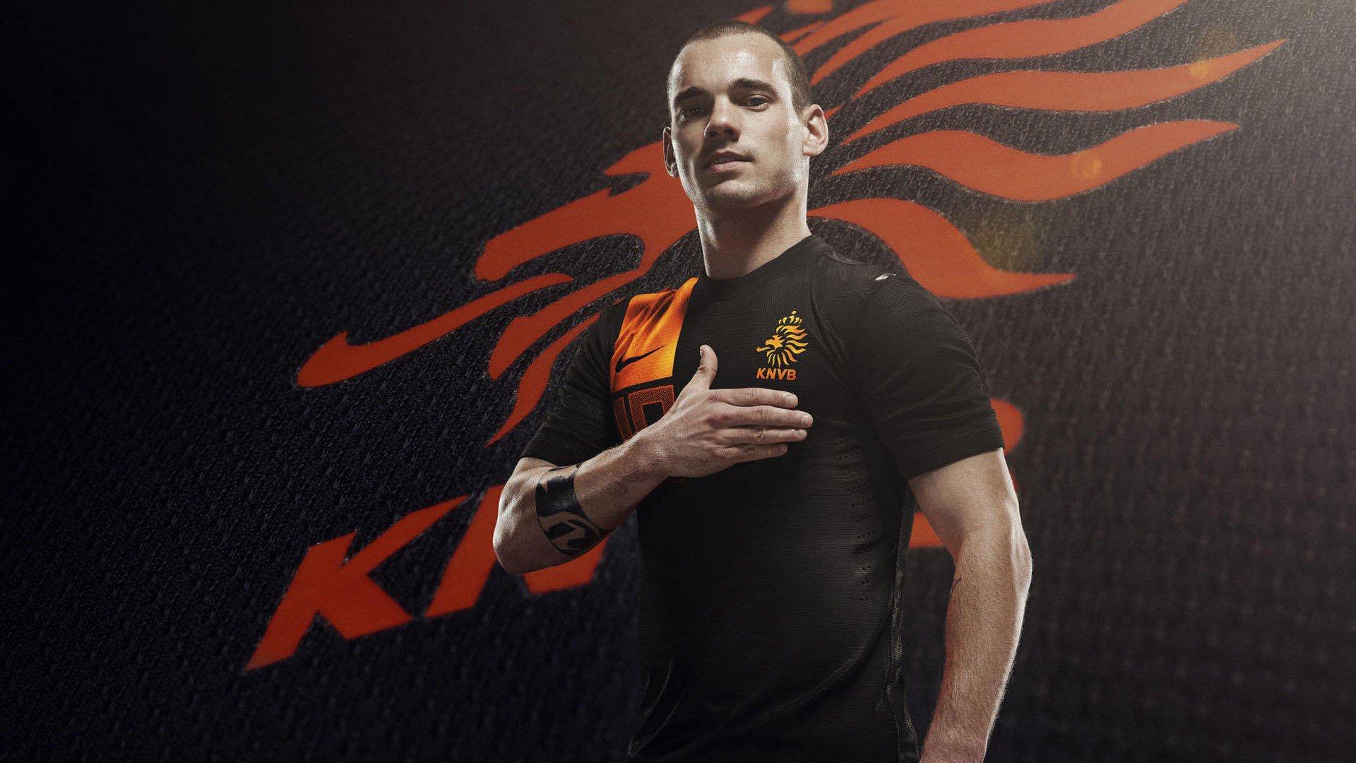 从宿敌到战友，考辛斯对阵勇士的传奇篇章揭示体育真谛