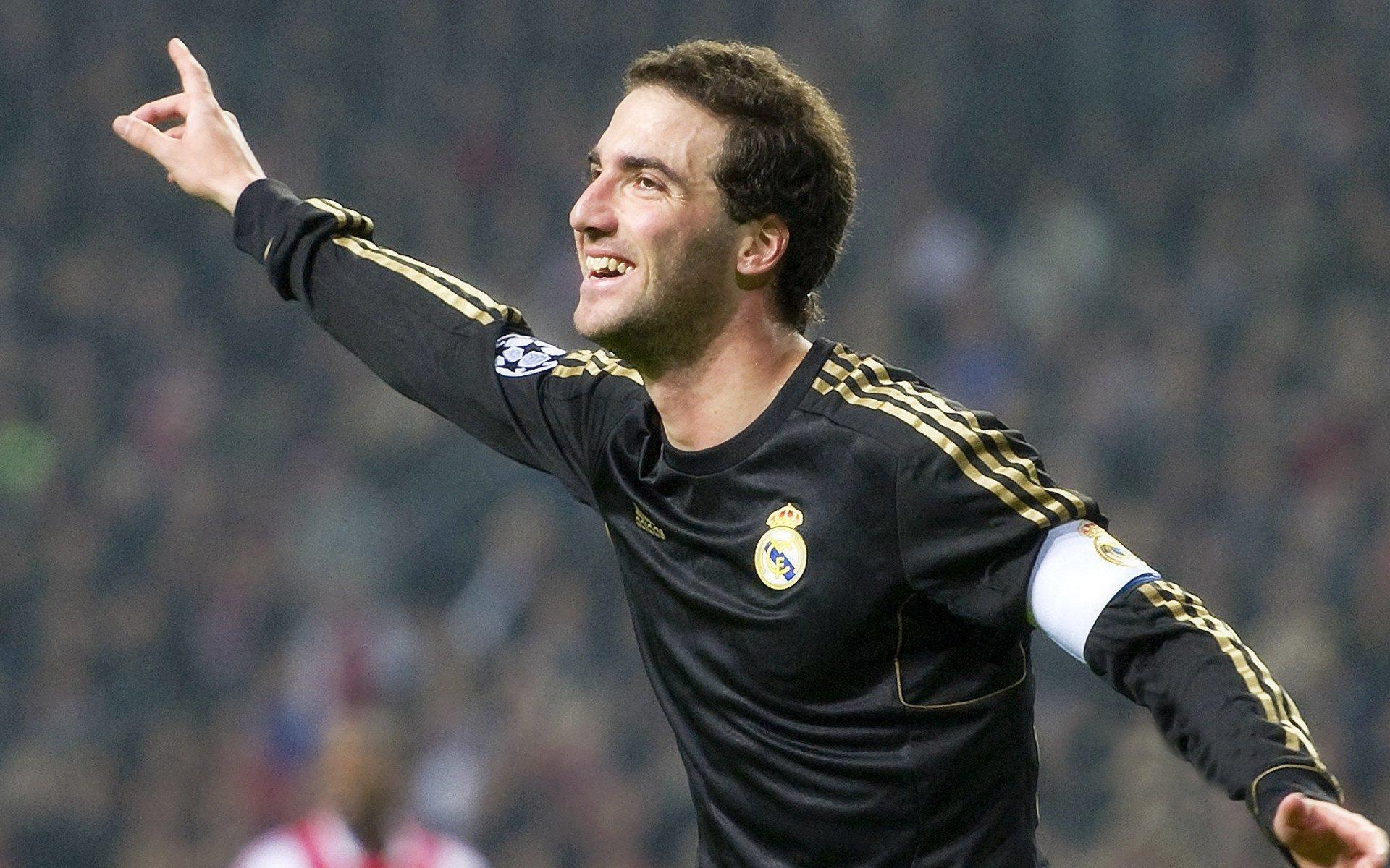 莱默尔坦言拜仁如鲨鱼池，持续高水准表现是唯一生存法则